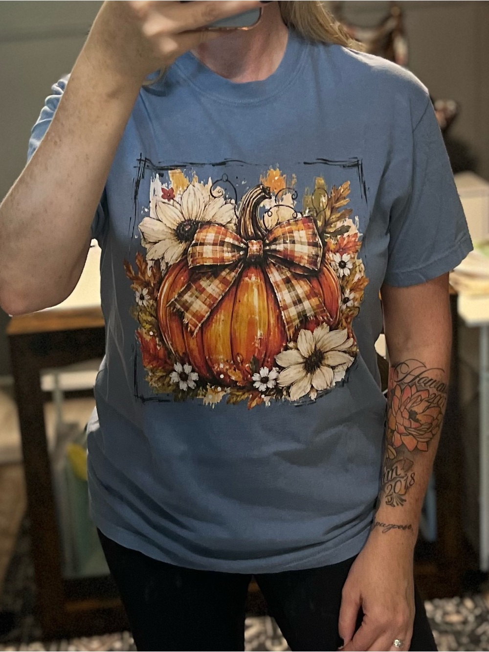 Women's Short Sleeve Graphic Tee in Blue with Pumpkin Bow